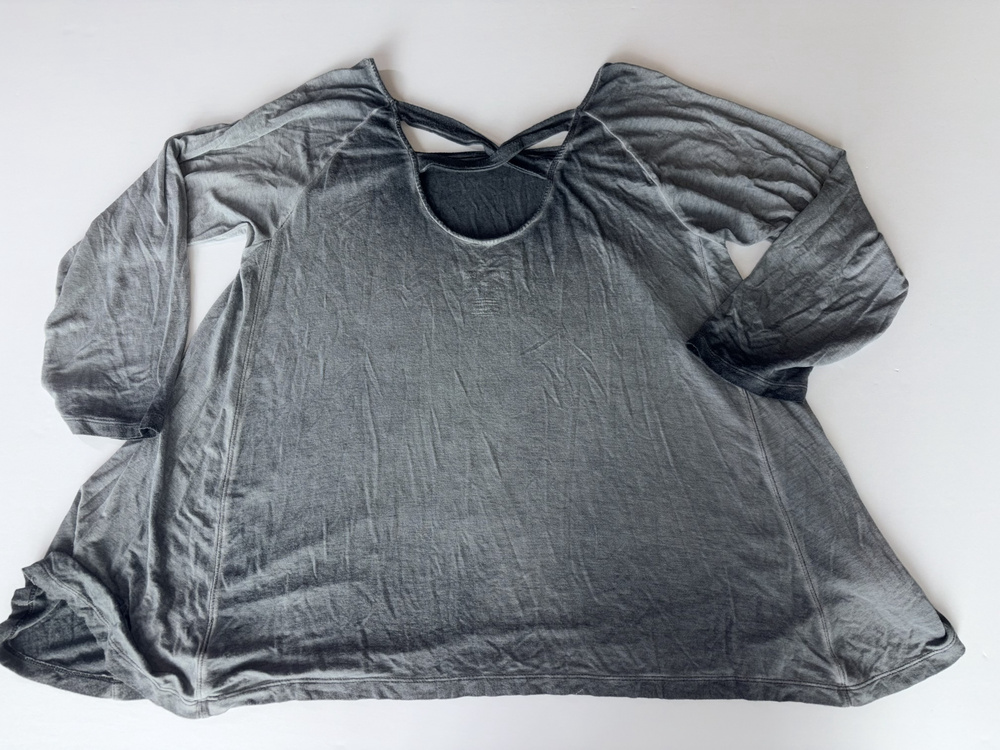 American Eagle Soft & Sexy Gray Long Sleeve Top Crisscross Back Size XL